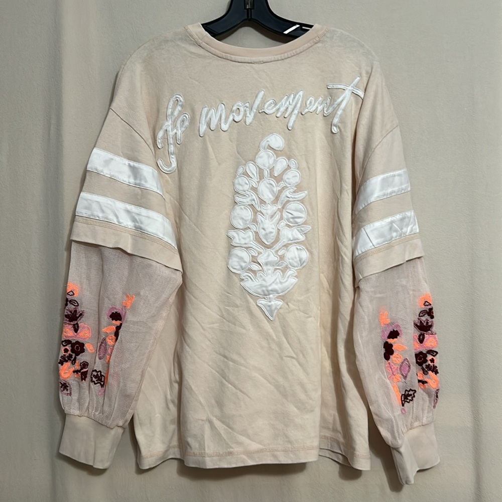 Free People On The Fly Layer - Picture 7 of 9